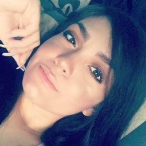 Meet your Posher, Daniela